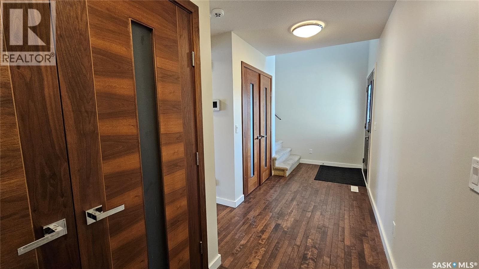 435 Pichler CRESCENT — photo 3