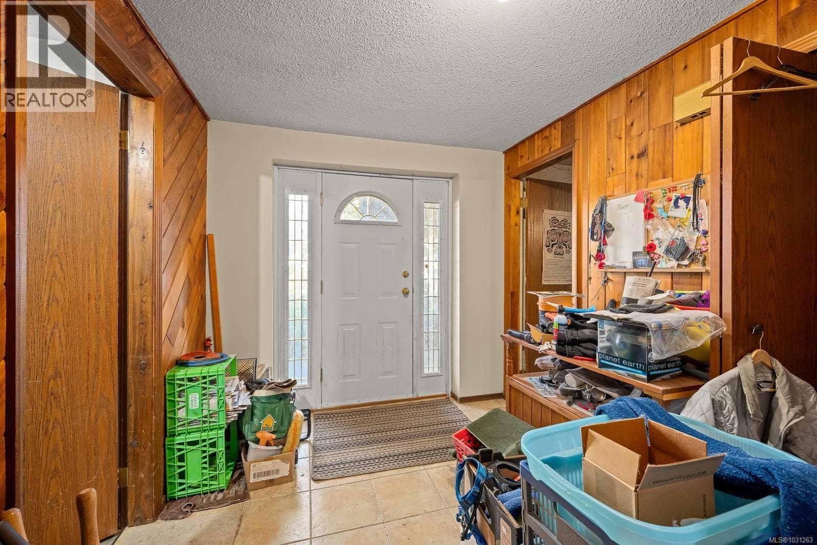 2695 Paula Pl photo 3