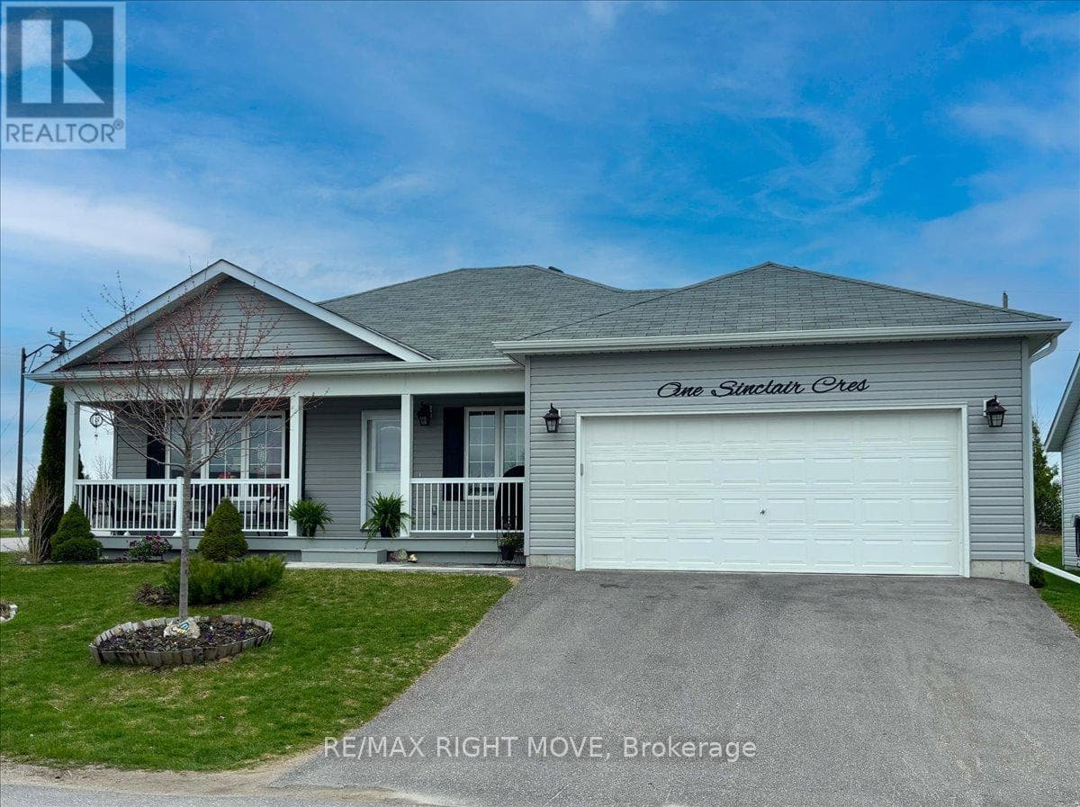2 bed 2 bath single family at 1 SINCLAIR CRESCENT — $569,900