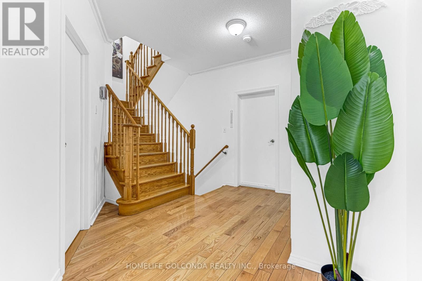 22 TROYER AVENUE photo 5