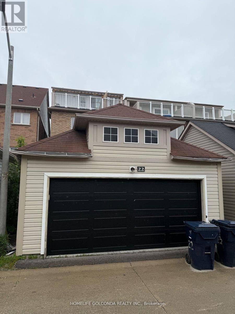 22 TROYER AVENUE photo 3