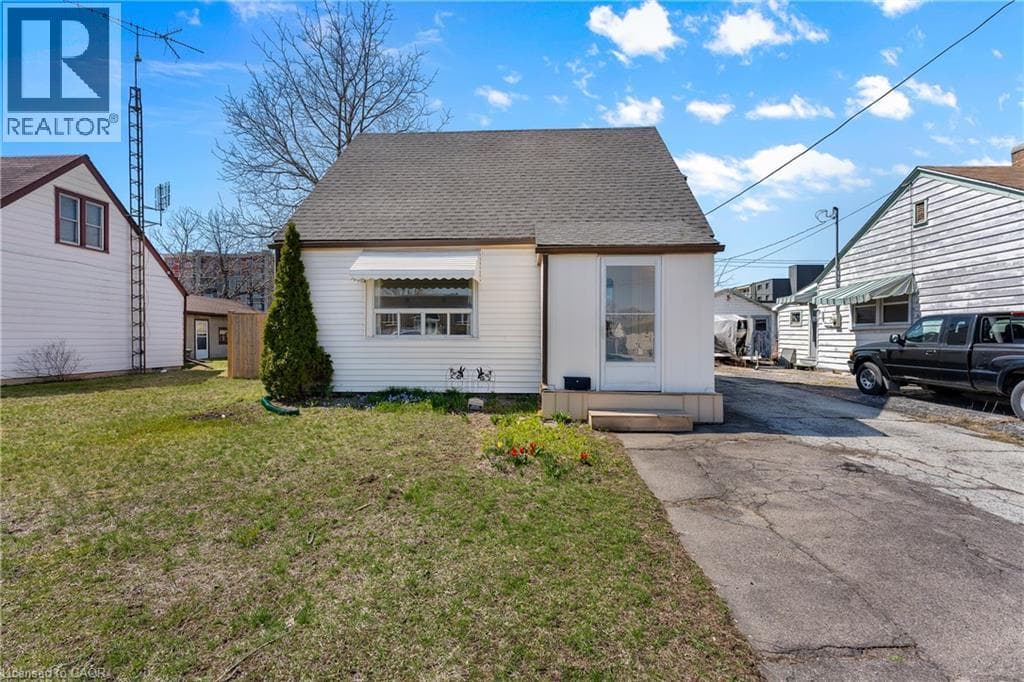 271 CROWLAND Avenue photo 2