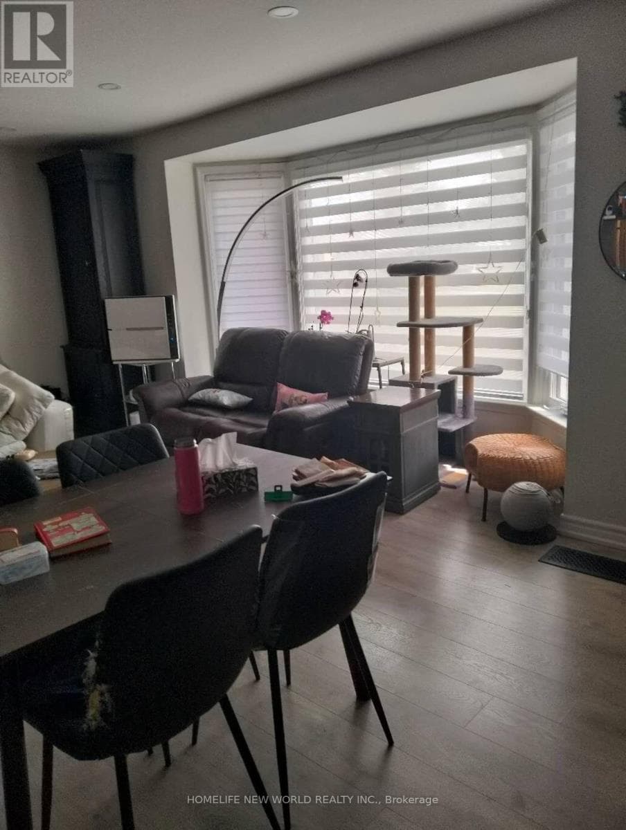 48 LINCOLN GREEN DRIVE photo 5