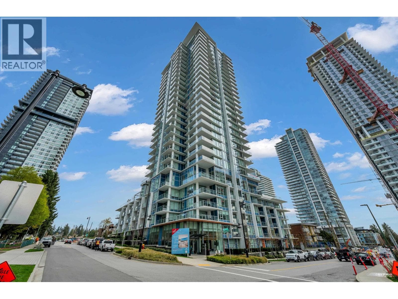 1 bed 1 bath single family at 1107 699 WHITING WAY — $599,900