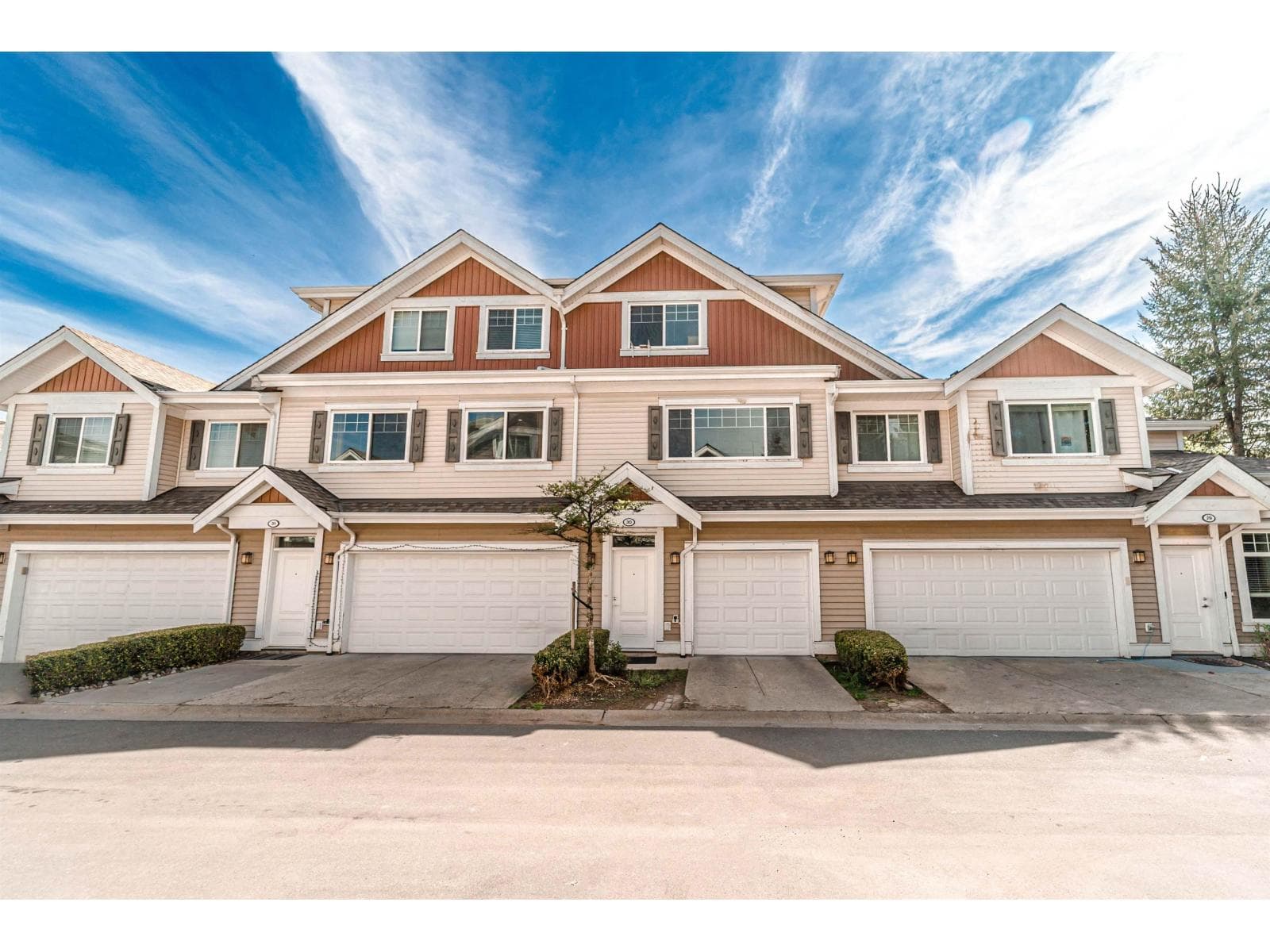 3 bed 2 bath single family at 30 30748 CARDINAL AVENUE — $669,700