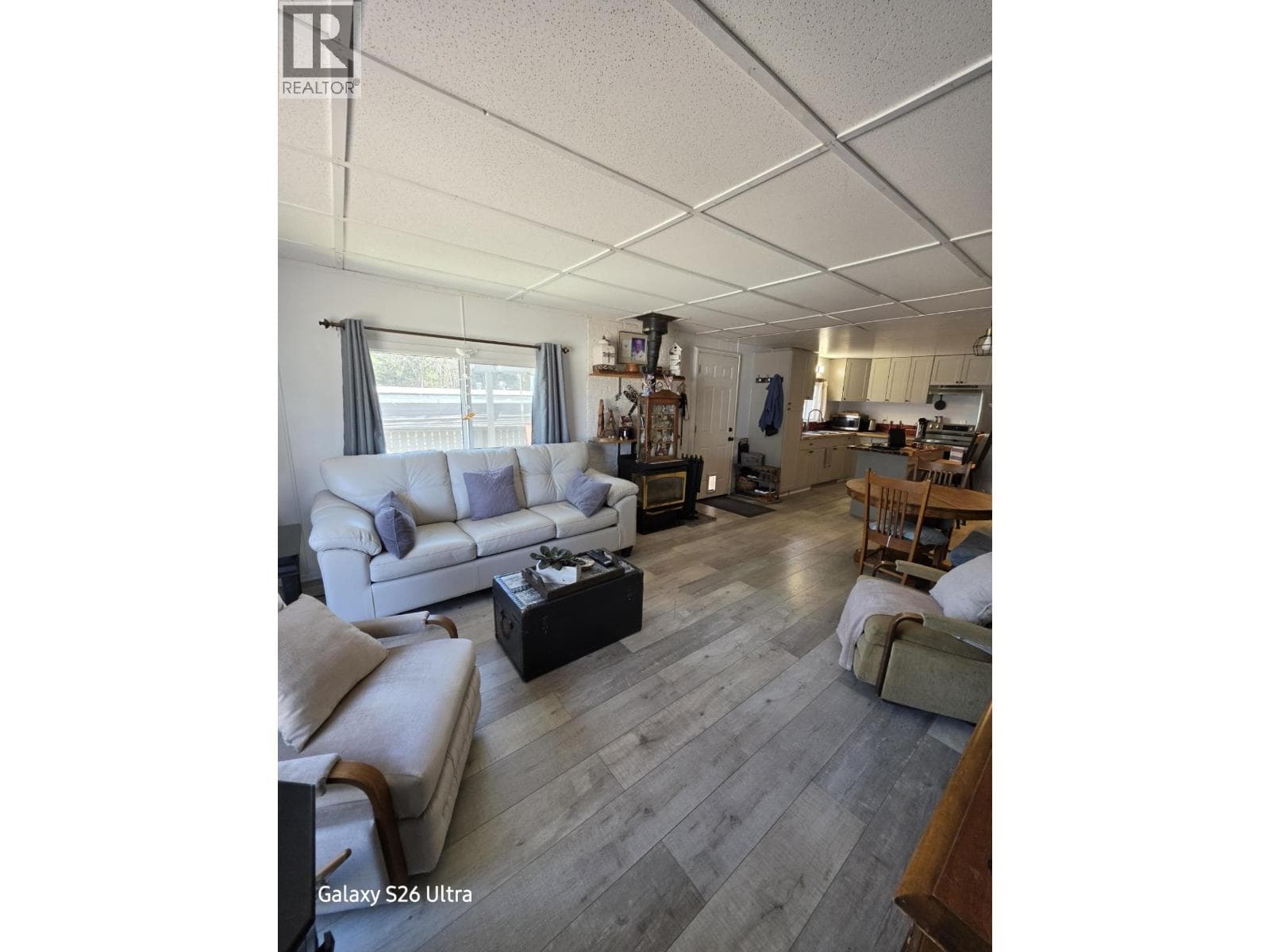212 1427 DOG CREEK ROAD photo 4