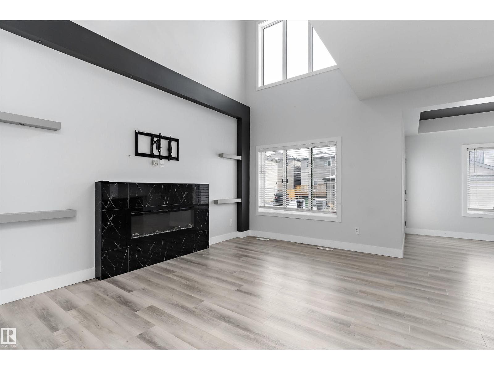 4209 38A ST — photo 5