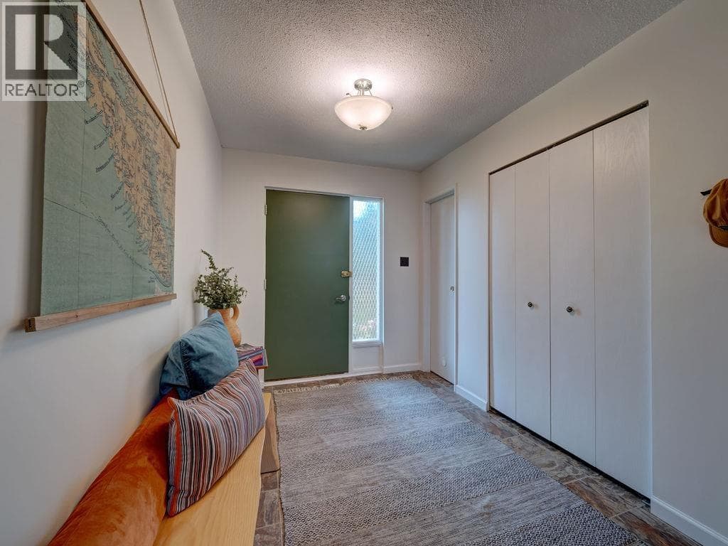1175 MARINE DRIVE photo 5