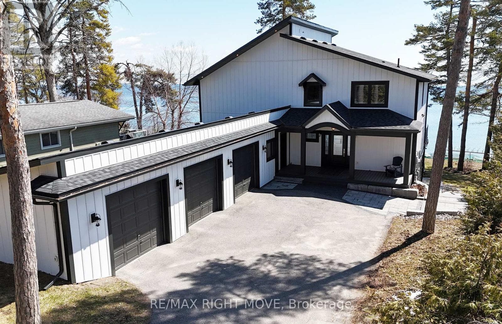 1189 WOODLAND DRIVE photo 2