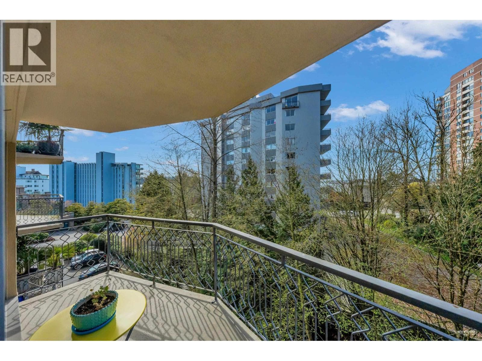 404 1930 MARINE DRIVE photo 4