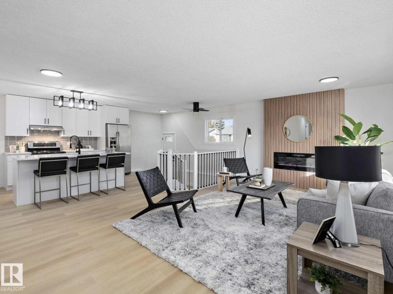 14736 122 ST NW photo 5