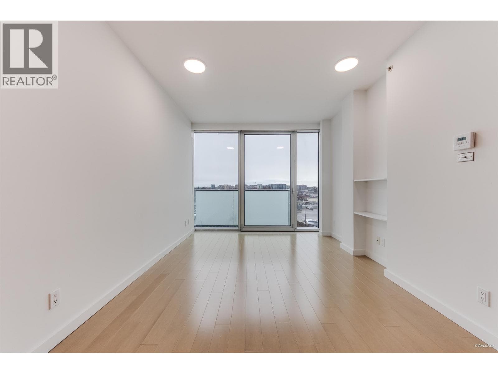 823 8080 CAMBIE ROAD photo 3
