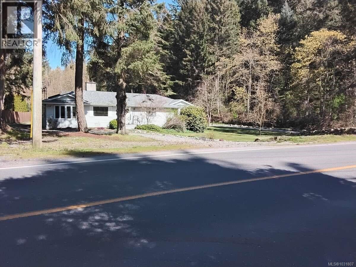 4759 Yellow Point Rd photo 3