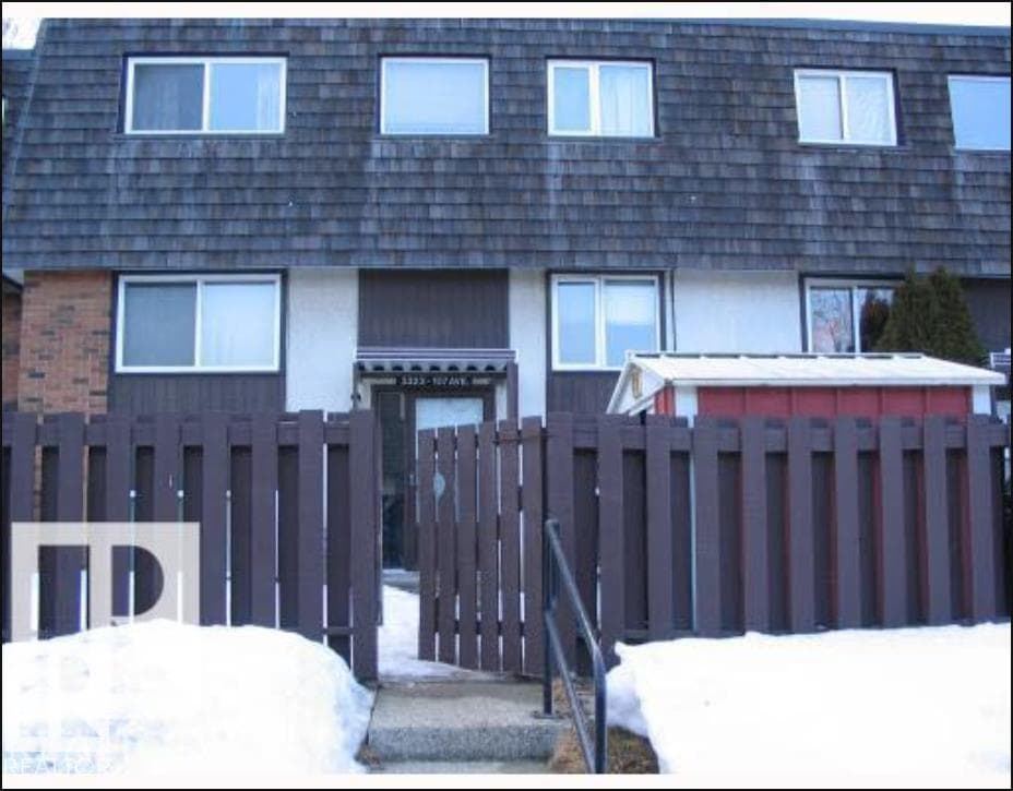 3323 107 AV NW NW