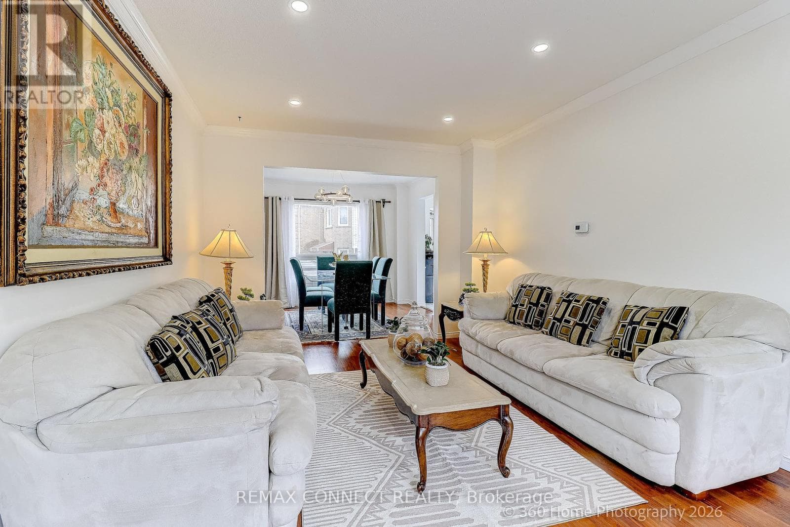 4 MAYFLOWER STREET S photo 3