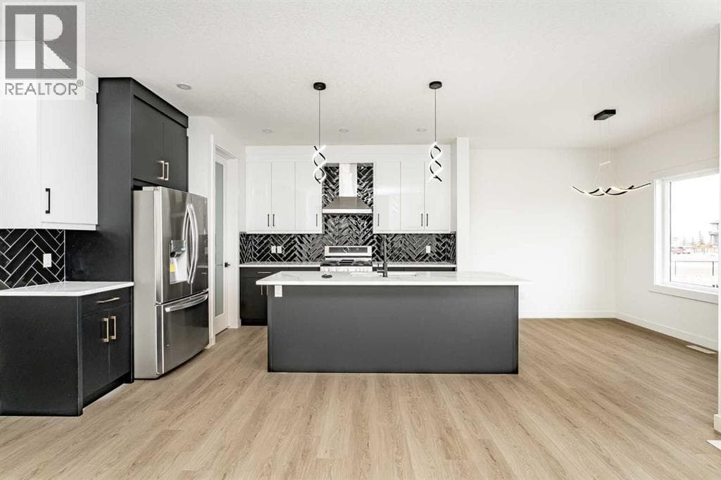 182 Lakewood Crescent — photo 5