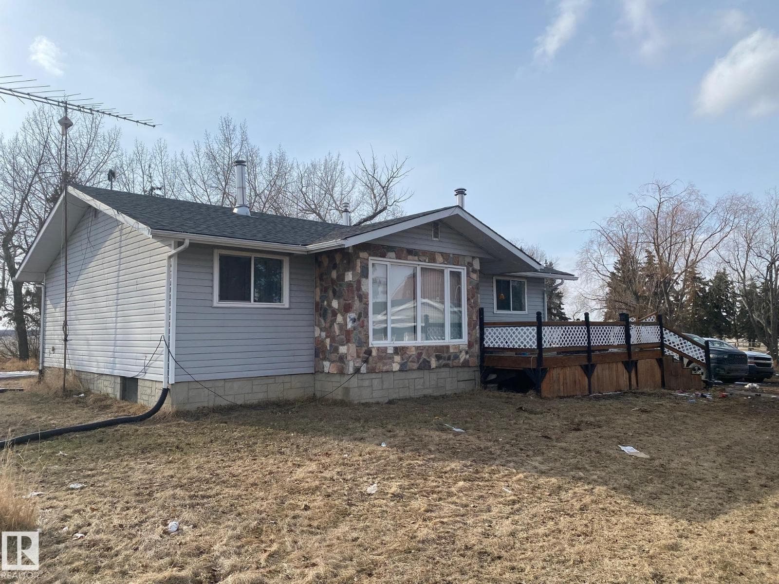 242028 TWP ROAD 452
