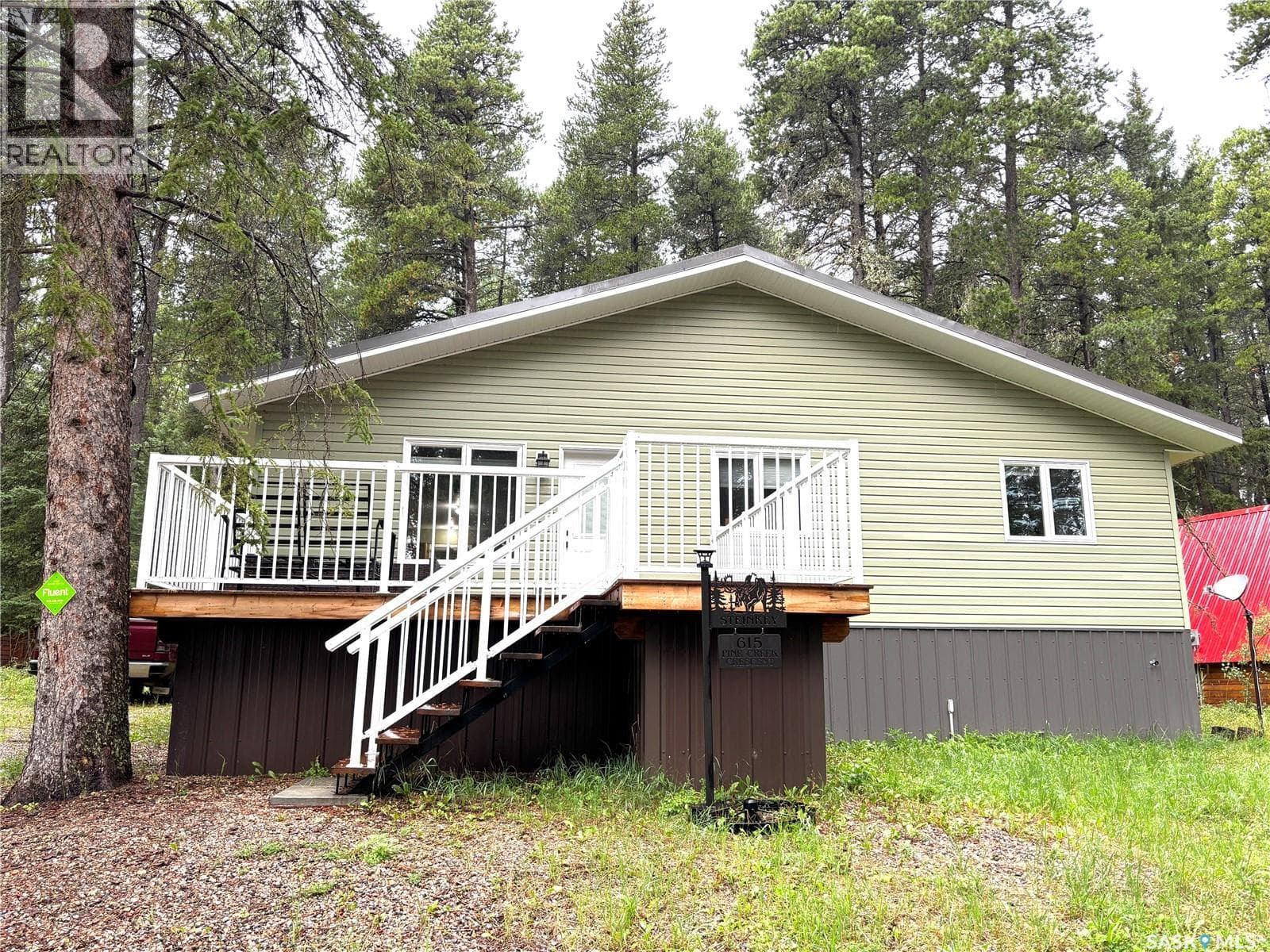 3 bed 1 bath single family at 615 Pine Creek CRESCENT — $499,000