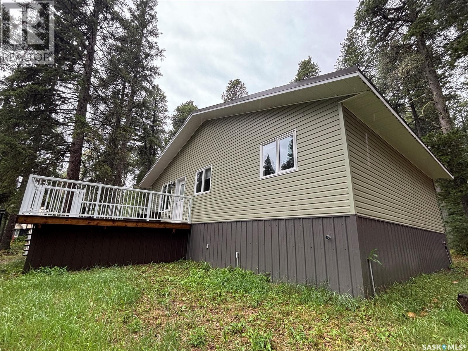 615 Pine Creek CRESCENT photo 3