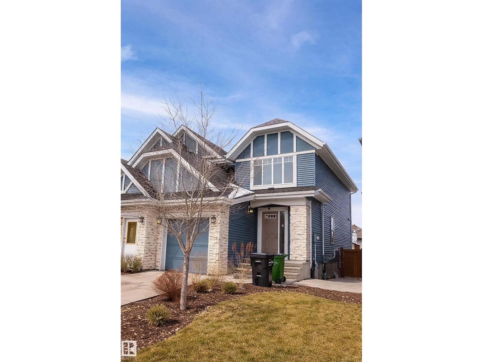 2122 52A ST SW photo 2