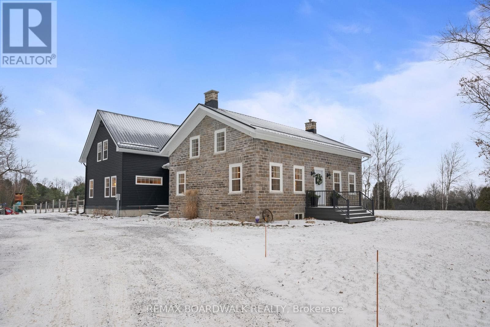 4701 4TH CONCESSION ROAD photo 2