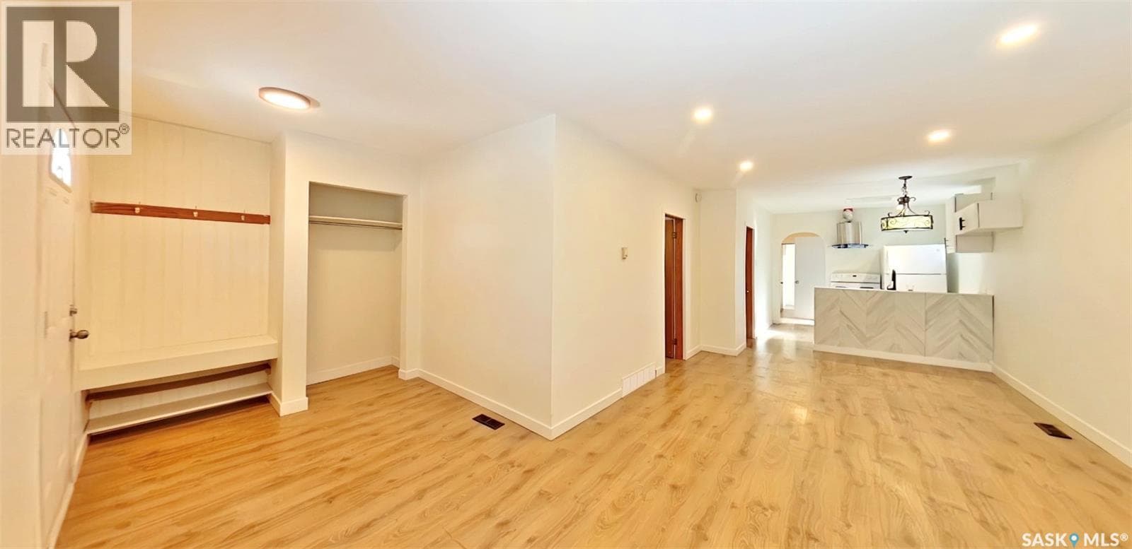 651 Queen STREET — photo 2