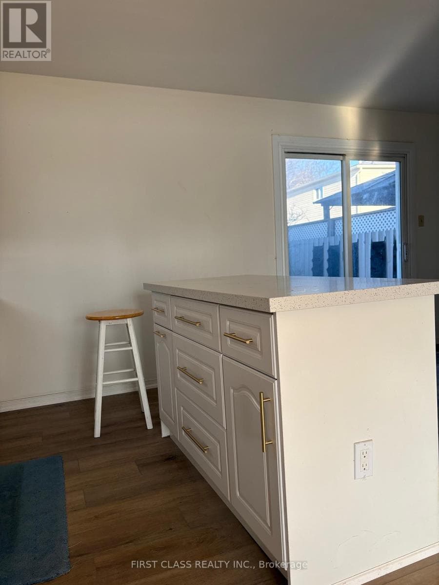701 LEEDER COURT photo 5