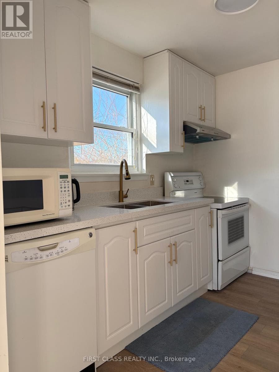 701 LEEDER COURT photo 4