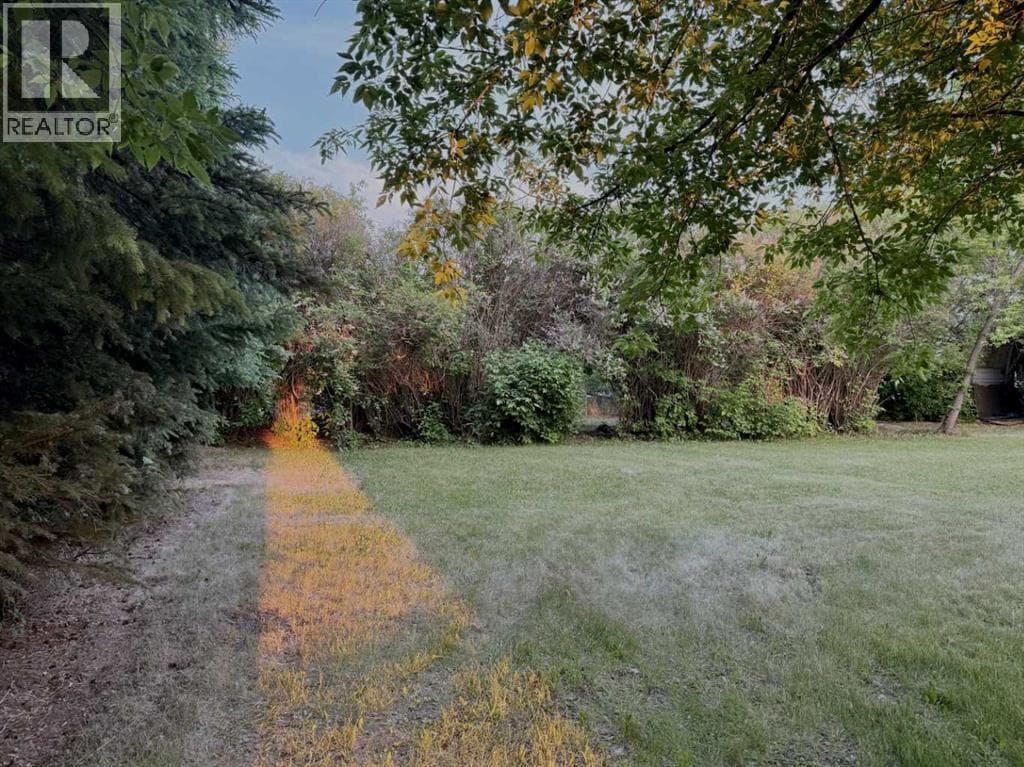 4621 46 Street — photo 5