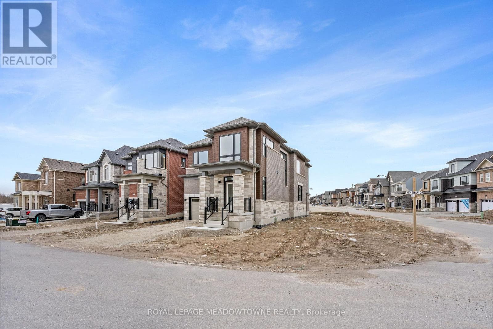 43 HENSHAW DRIVE photo 2