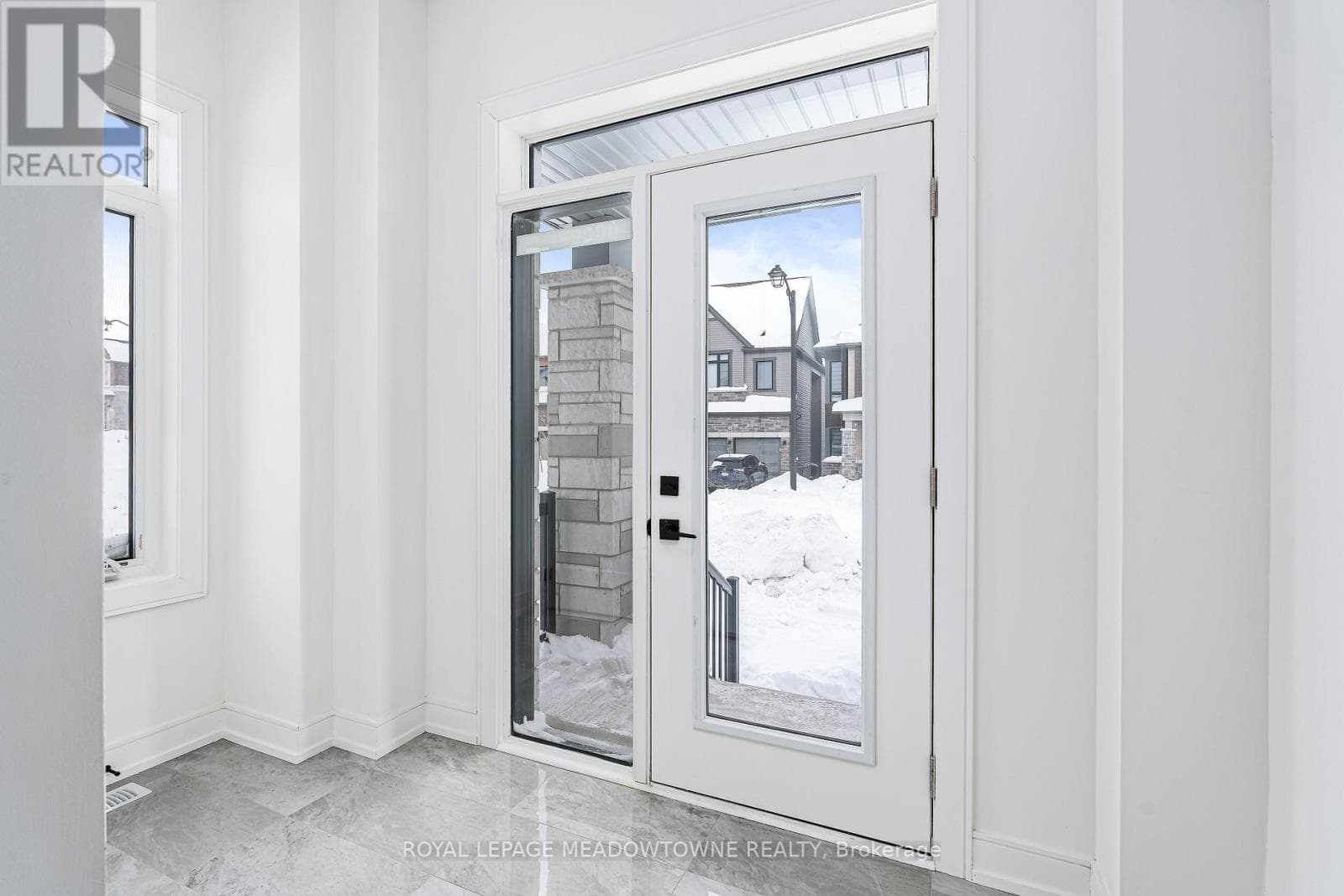 43 HENSHAW DRIVE photo 4