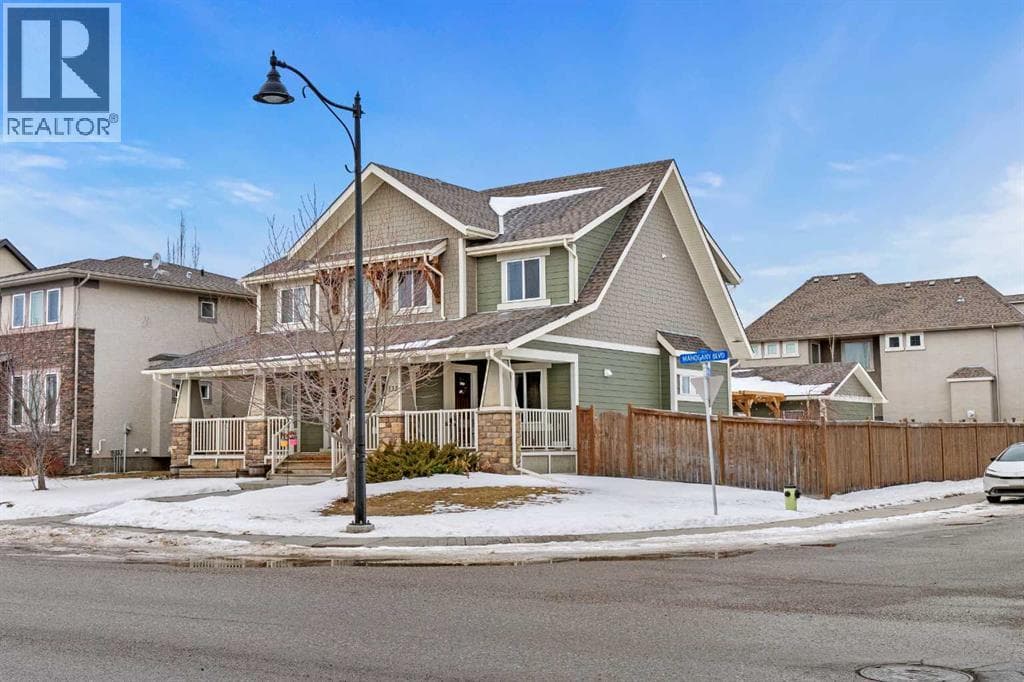 333 Mahogany Boulevard SE photo 3