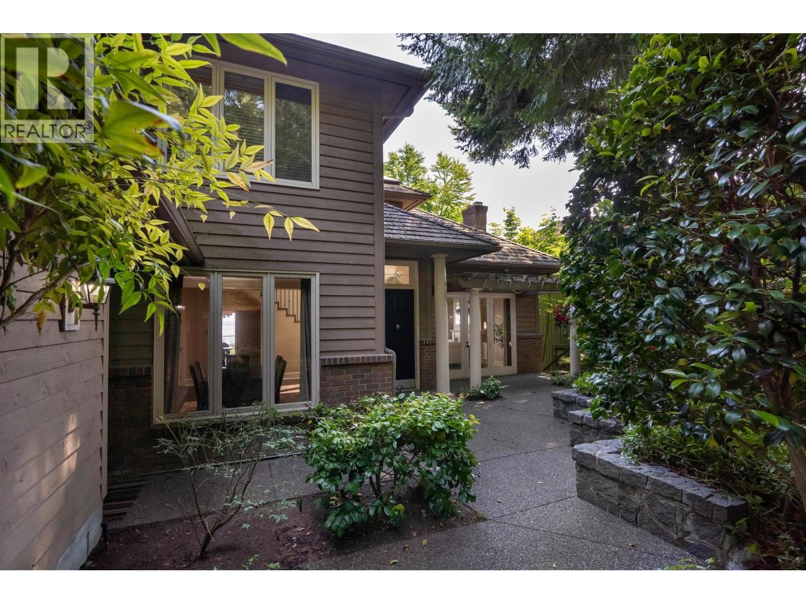 4882 VISTA PLACE photo 3