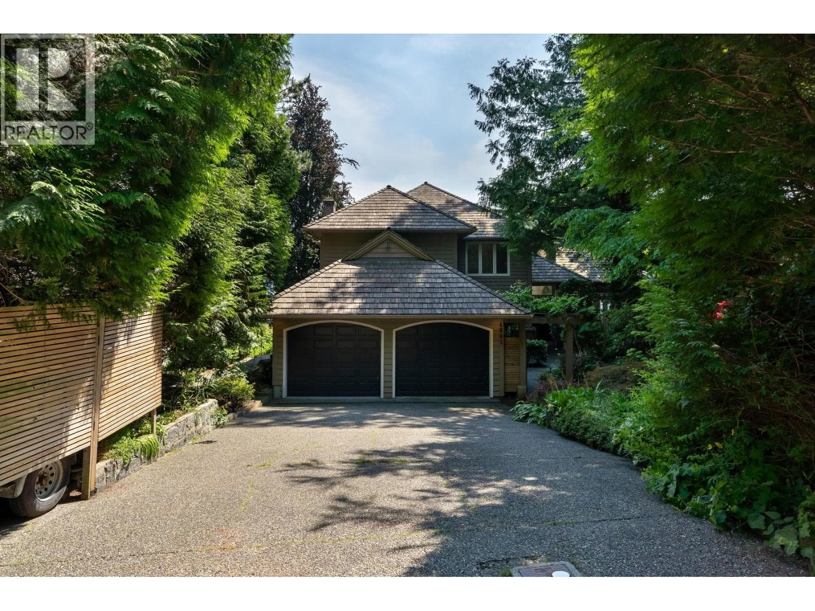 4882 VISTA PLACE photo 2