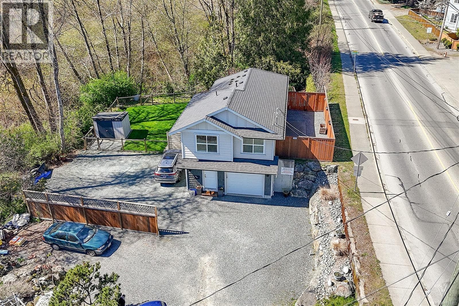 2886 Sherman Rd photo 2