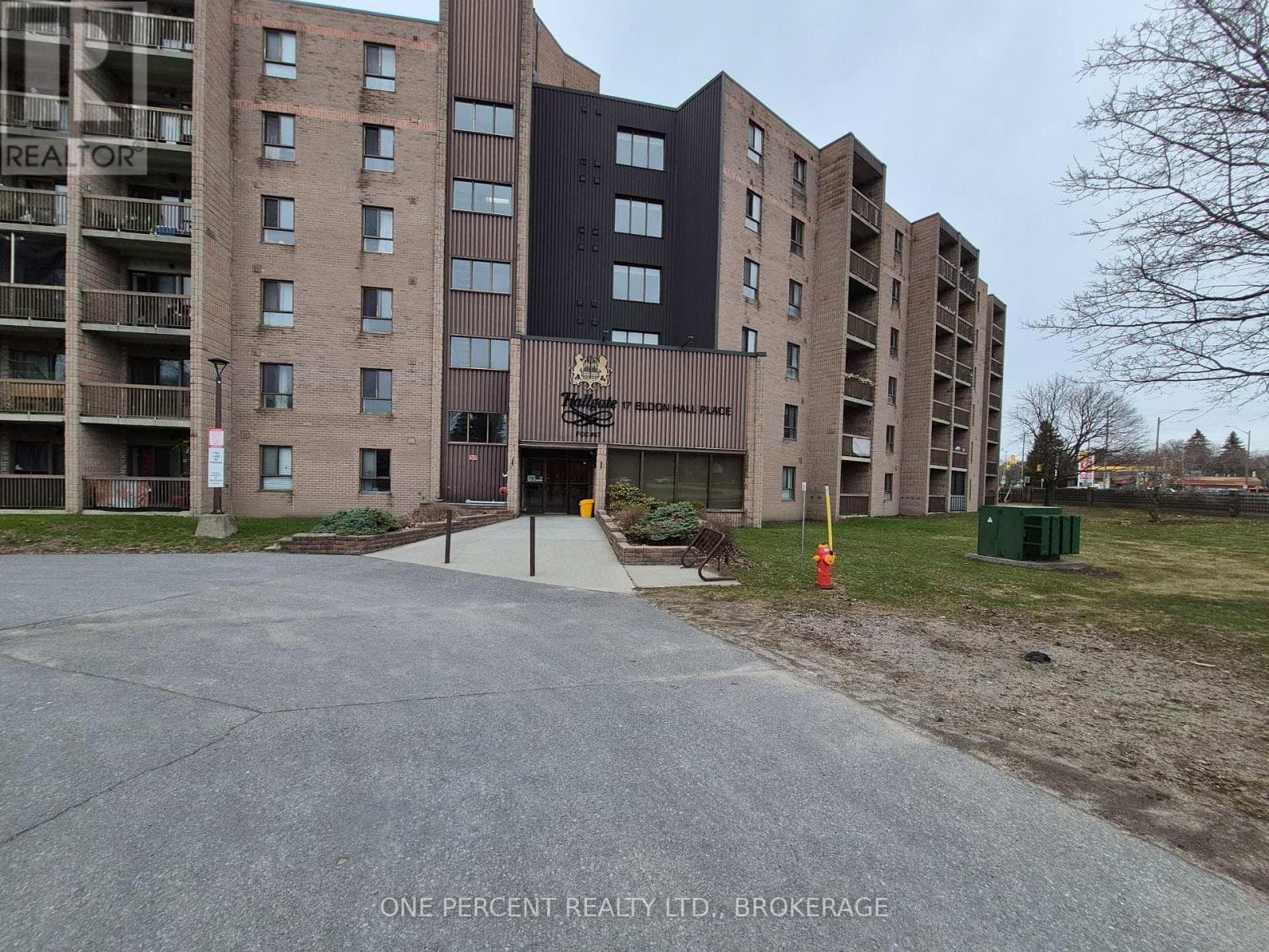 2 bed 1 bath single family at 204 - 17 ELDON HALL PLACE — $267,000