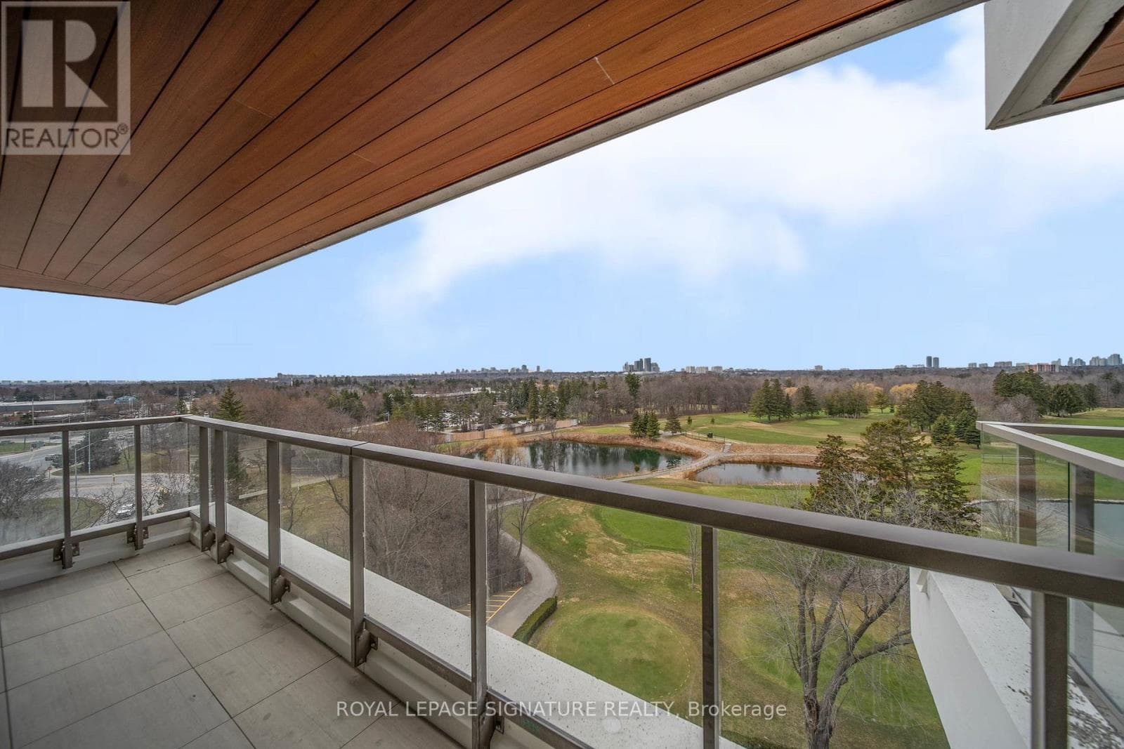 617 - 399 ROYAL ORCHARD BOULEVARD photo 5
