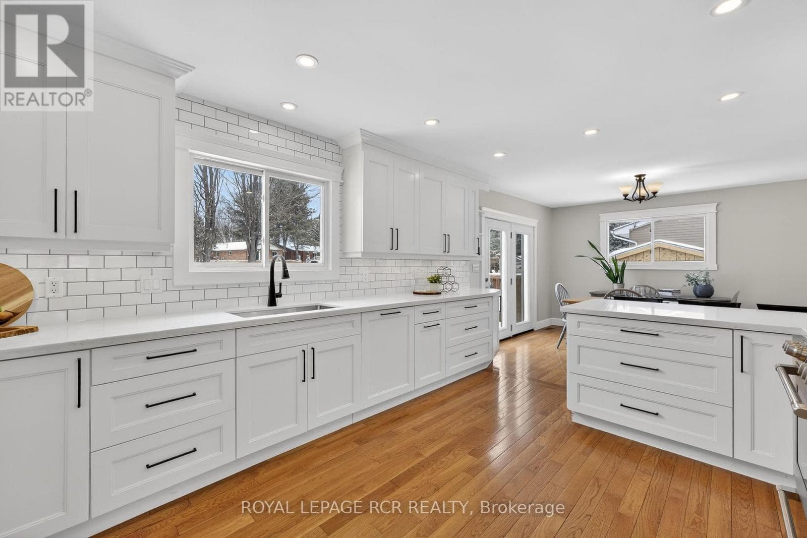 18 WESTVALE DRIVE photo 4