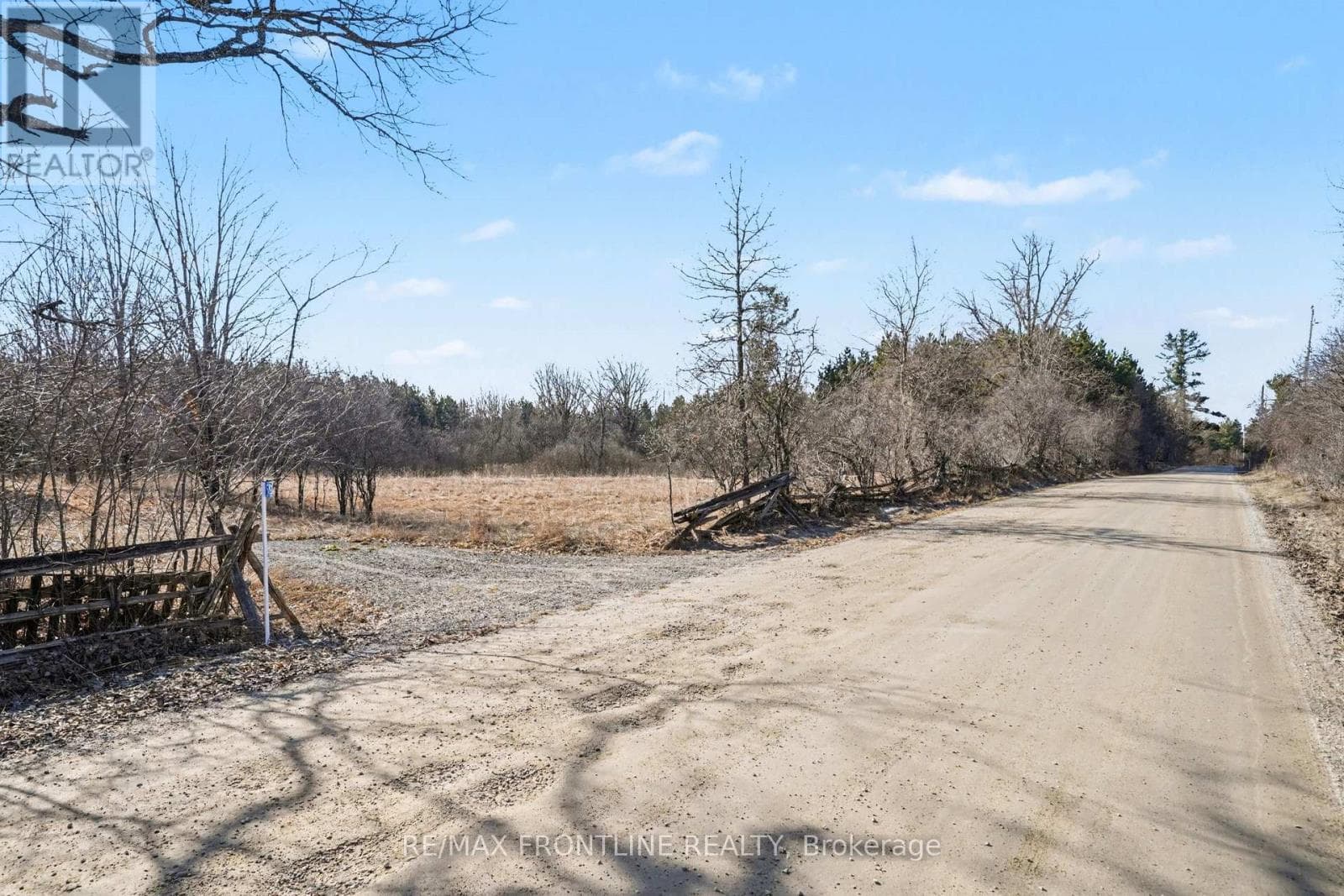 543 MACKAY LINE photo 3