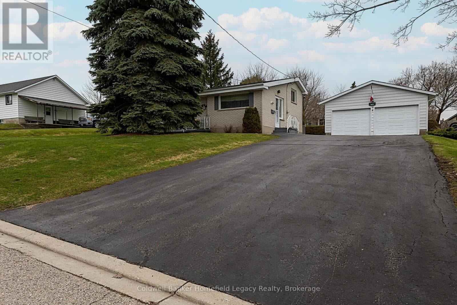 94 WILLIAM STREET N photo 5
