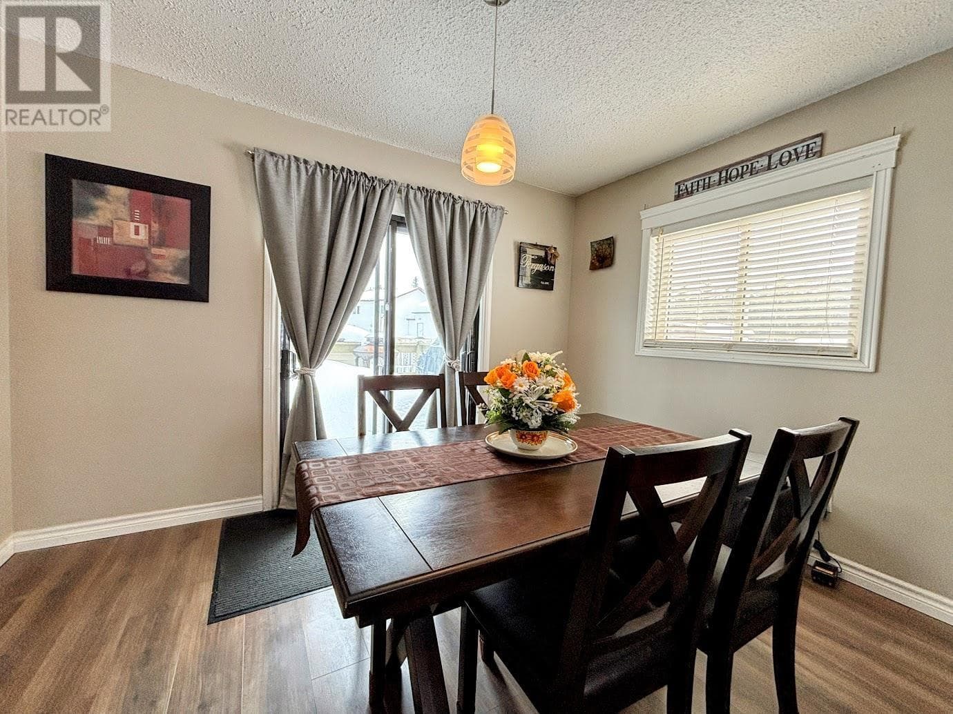 43 Poplar CRES photo 5