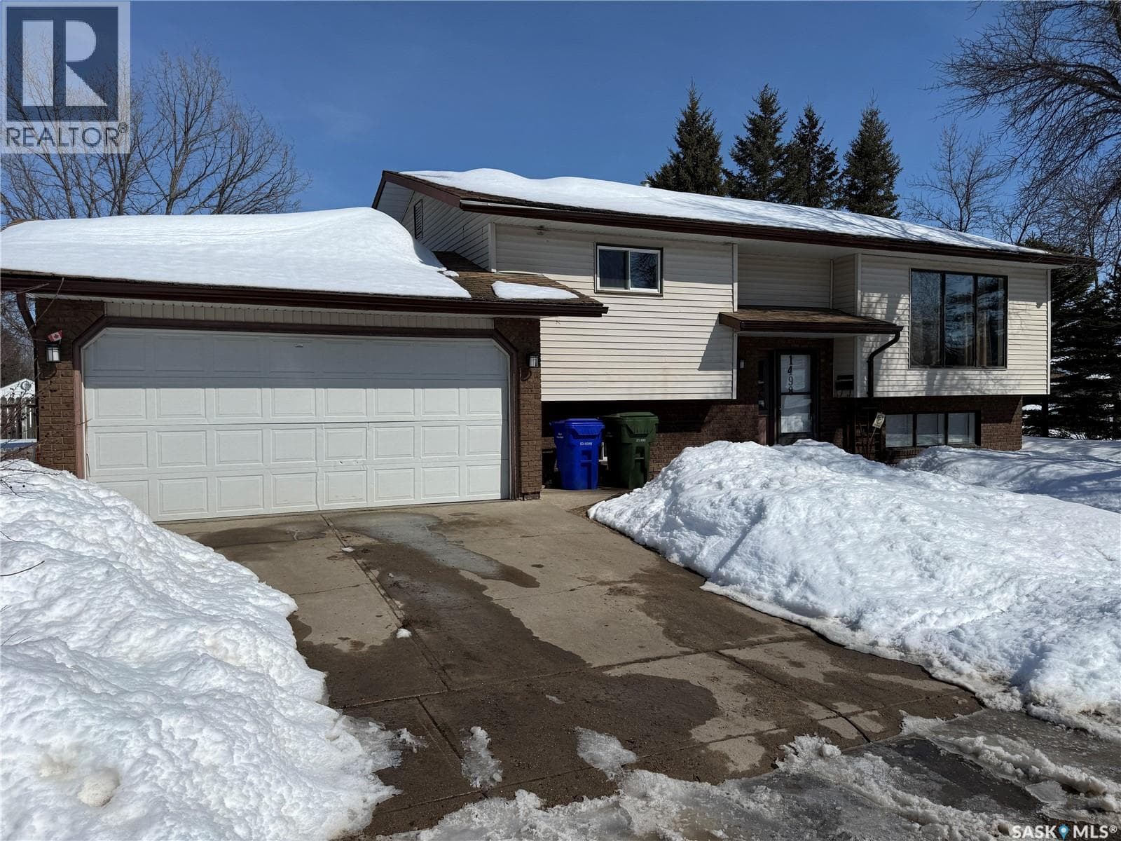 4 bed 3 bath single family at 1498 Lacroix STREET — $350,000