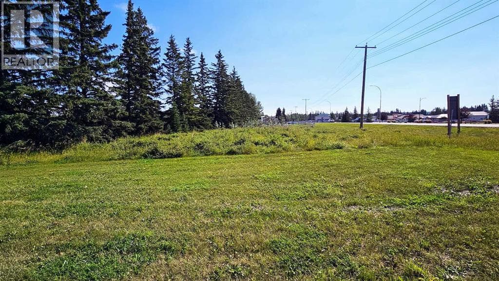 716 Main Avenue W photo 3
