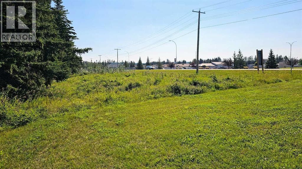 716 Main Avenue W photo 4