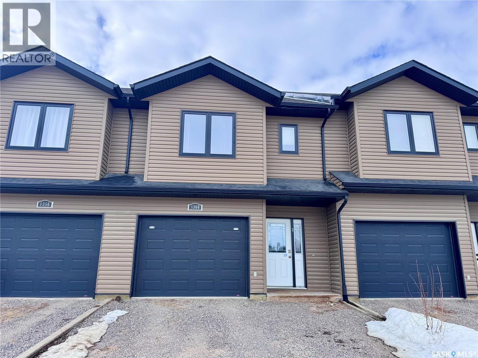 3 bed 3 bath single family at 3 360 Studer STREET — $305,000