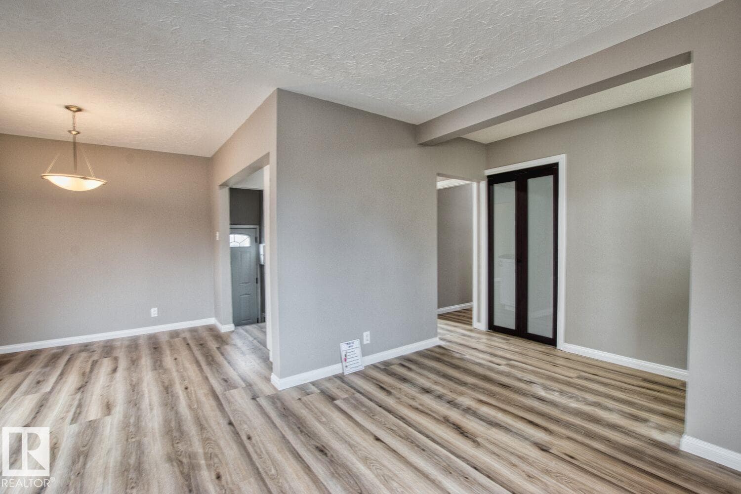 8916 148 ST NW photo 4