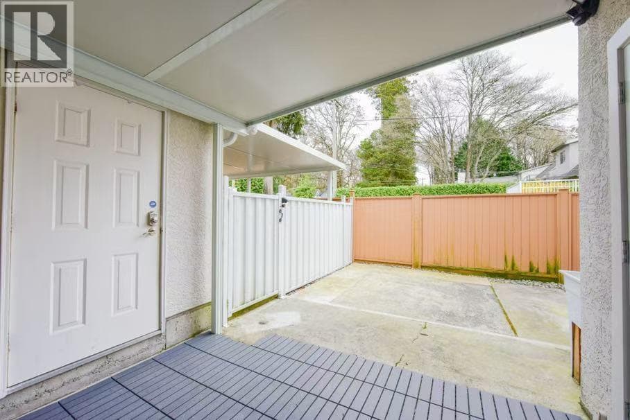 2683 W 41ST AVENUE photo 2