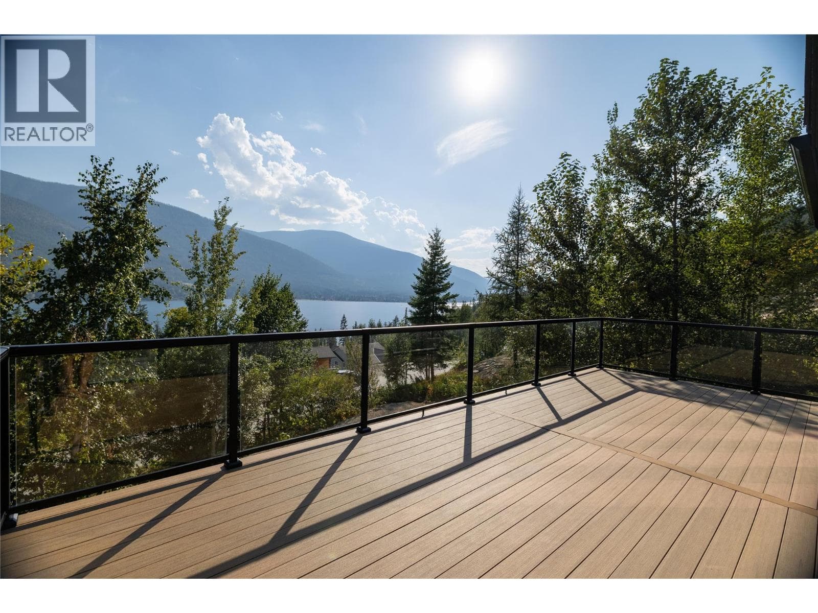 145 Lakeview Drive photo 2