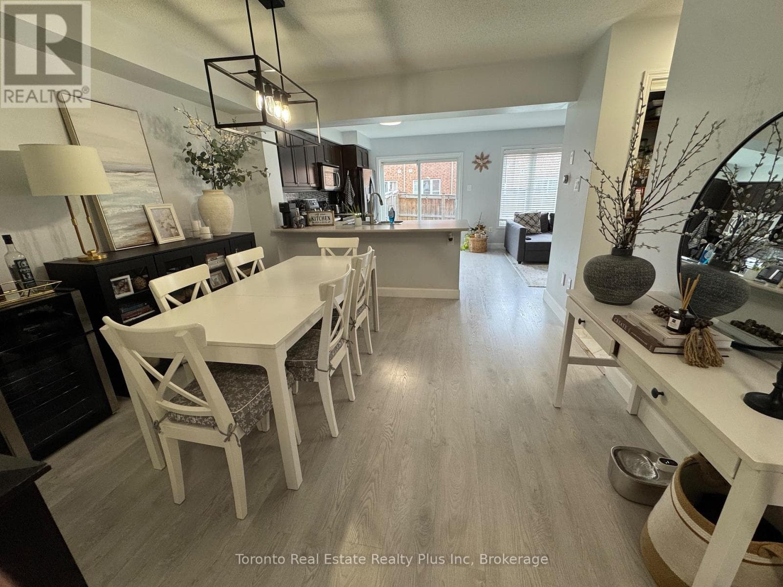 573 CARGILL PATH photo 3