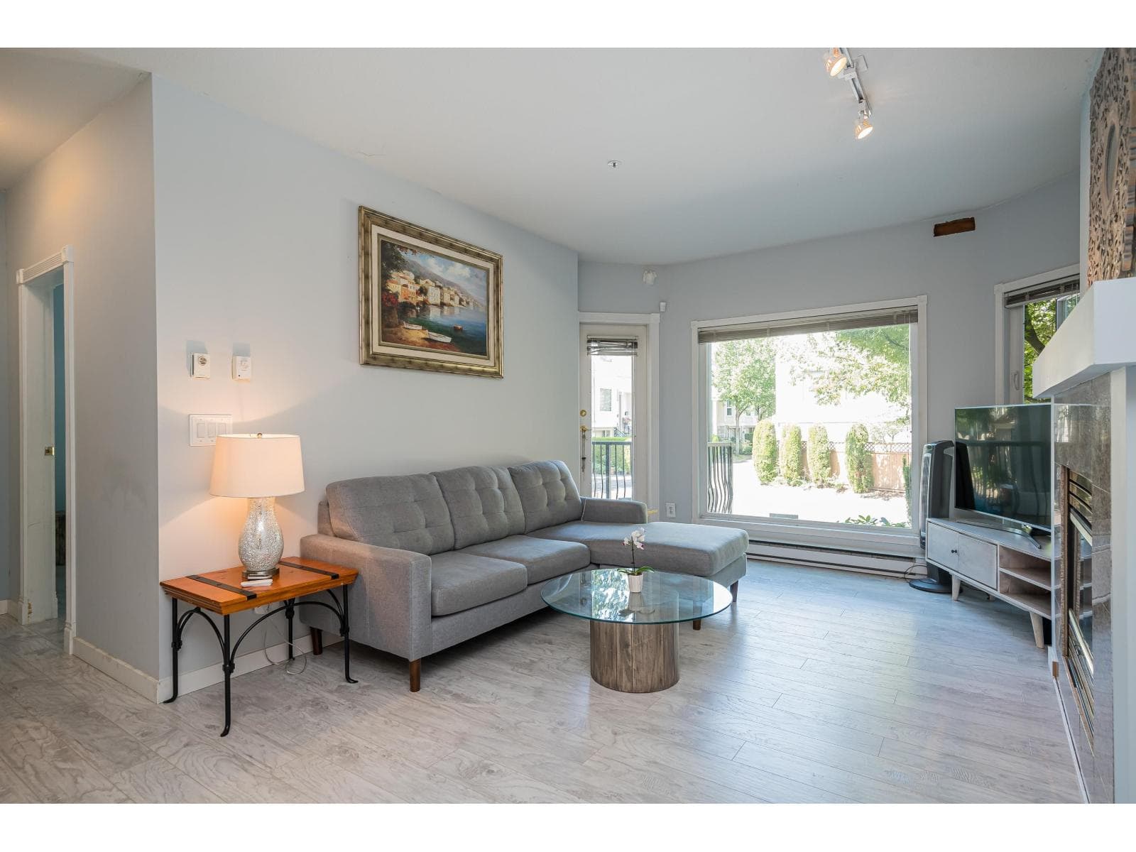 1 bed 1 bath single family at 114 10320 156 STREET — $469,900